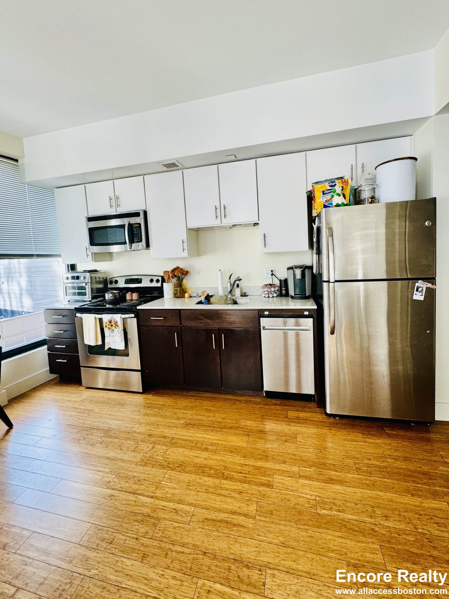 8 Winter St, Downtown