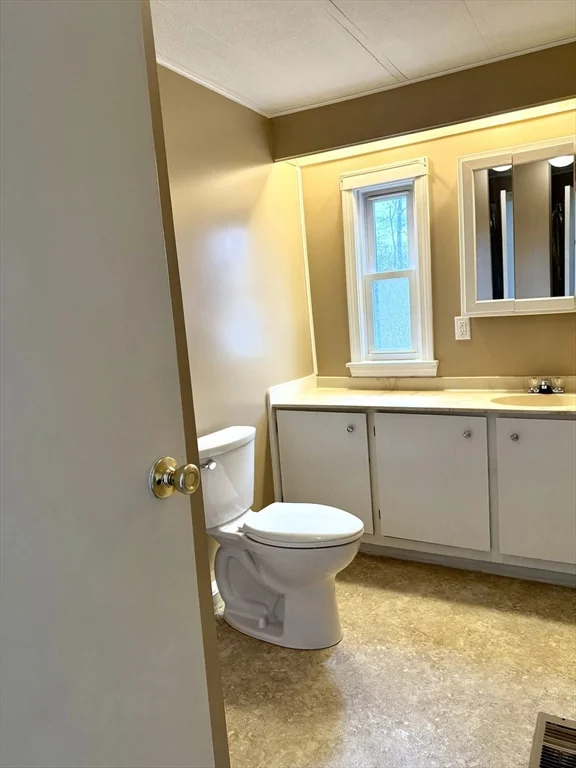 12 Hayes St, Salisbury