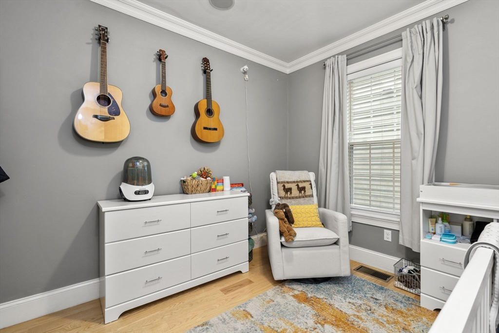 192 W 6th St, South Boston