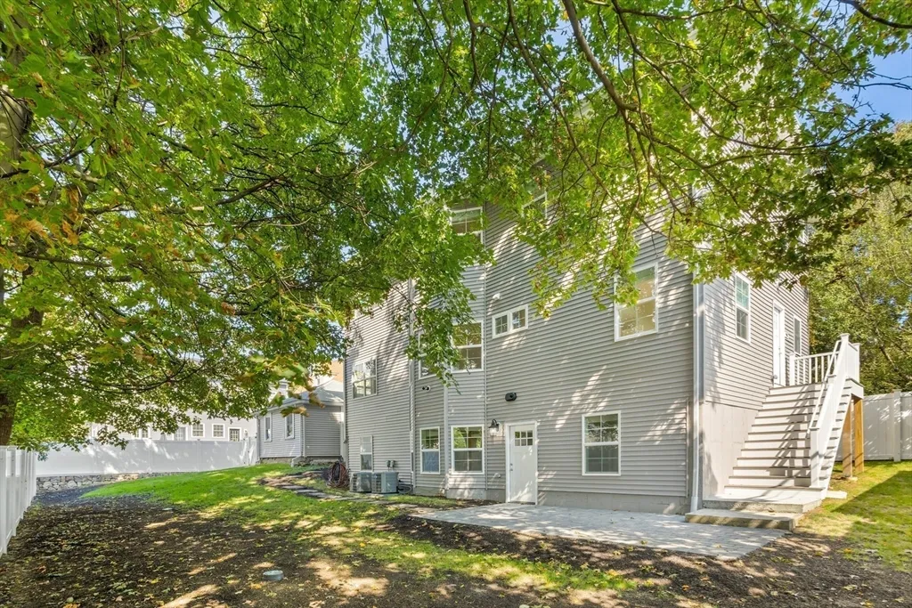 98 Carroll St, Watertown