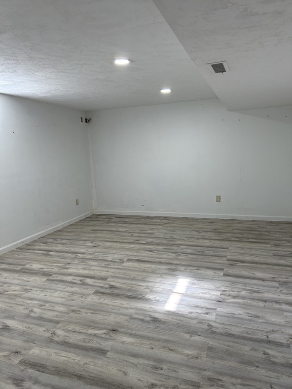 3 Gooseneck Ln, Westford