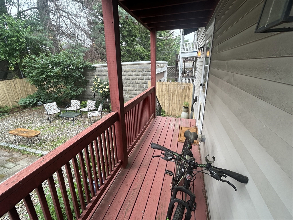 25 Irvington Rd, West Somerville