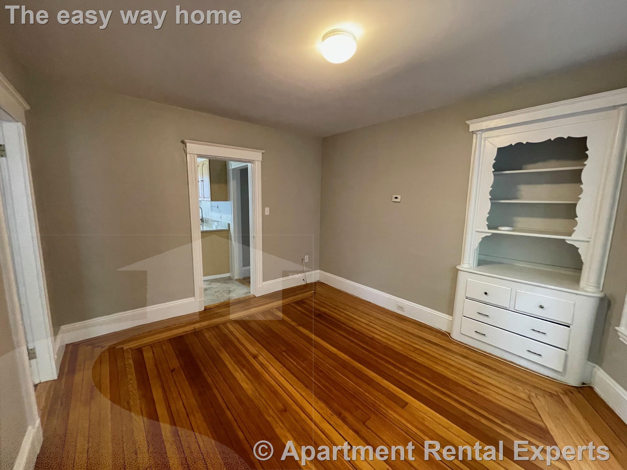 10 Cambridge Terr, Porter Square