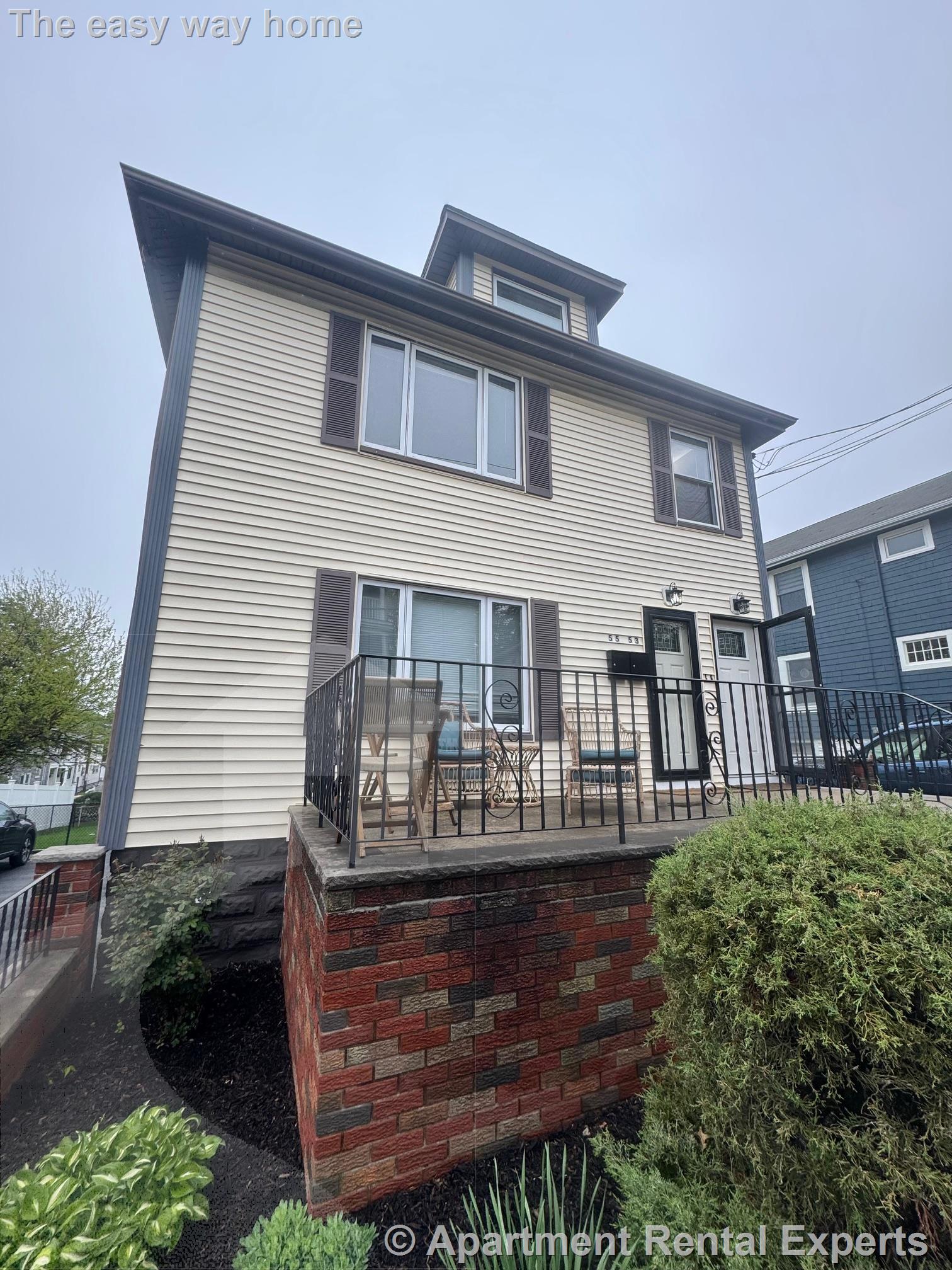 53 Farragut Ave, Teele Square