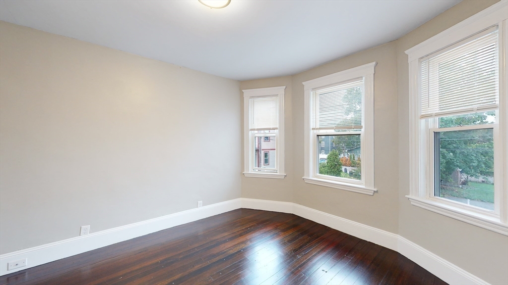 6 Ashmont Ct, Dorchester