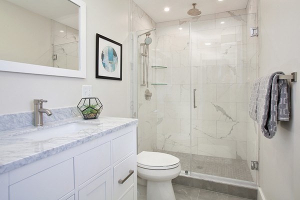 27 Parkton Rd, Jamaica Plain