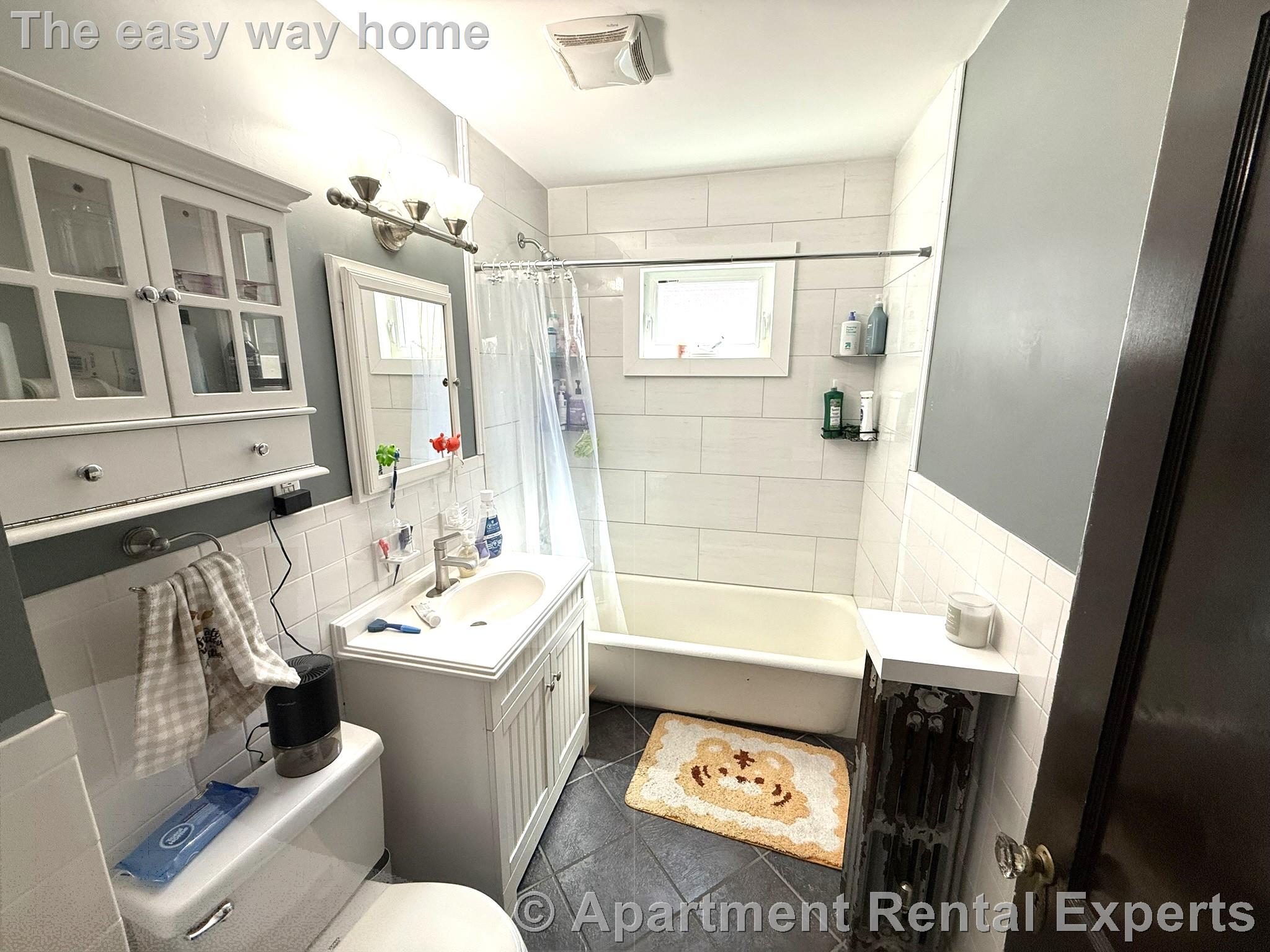 53 Forest St, Medford Square