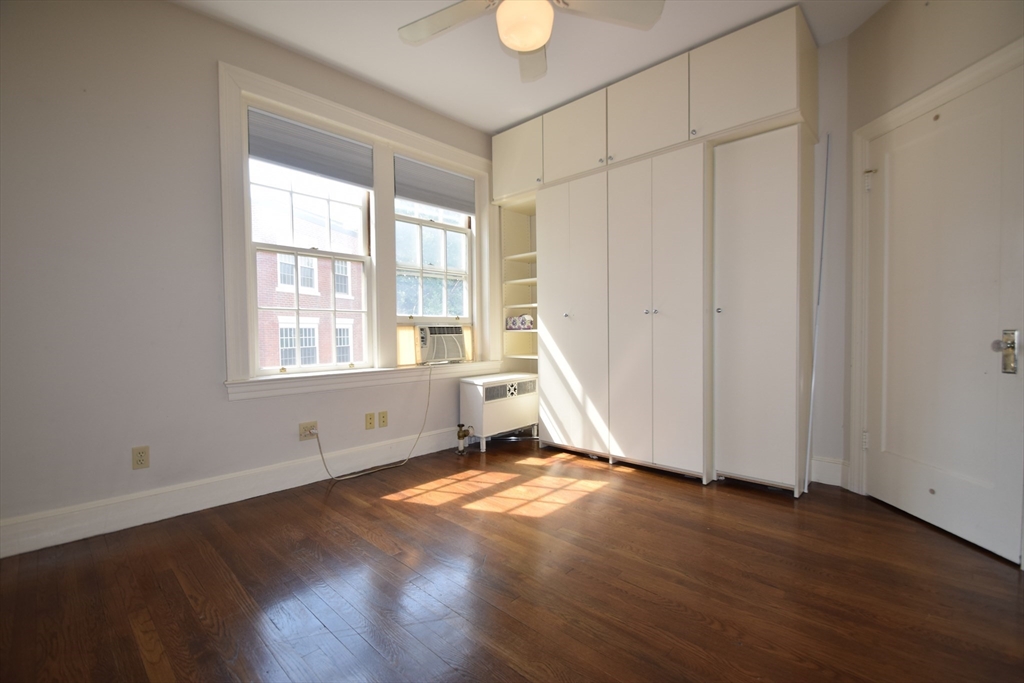 141 Beaconsfield Rd, Brookline