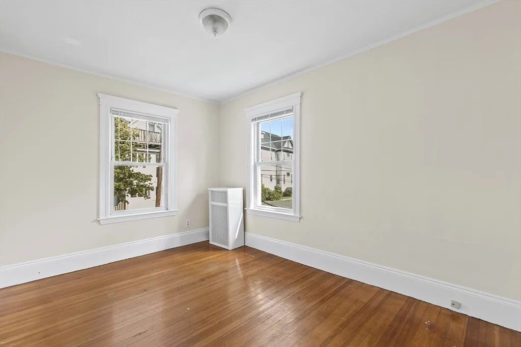 723-725 Fellsway, Wellington