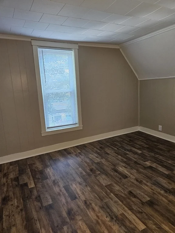 44 Chestnut St, Marlborough