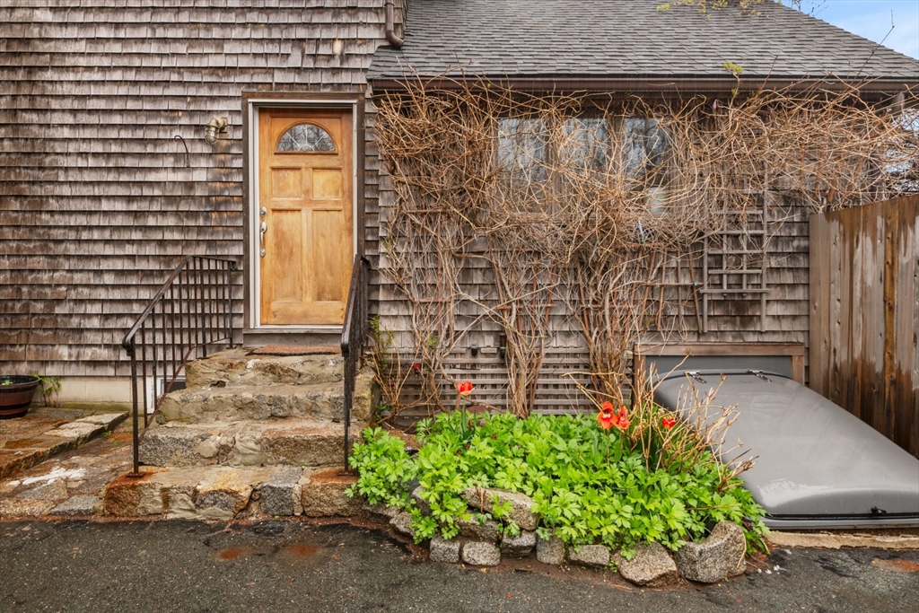 331 Granite St, Folly Cove