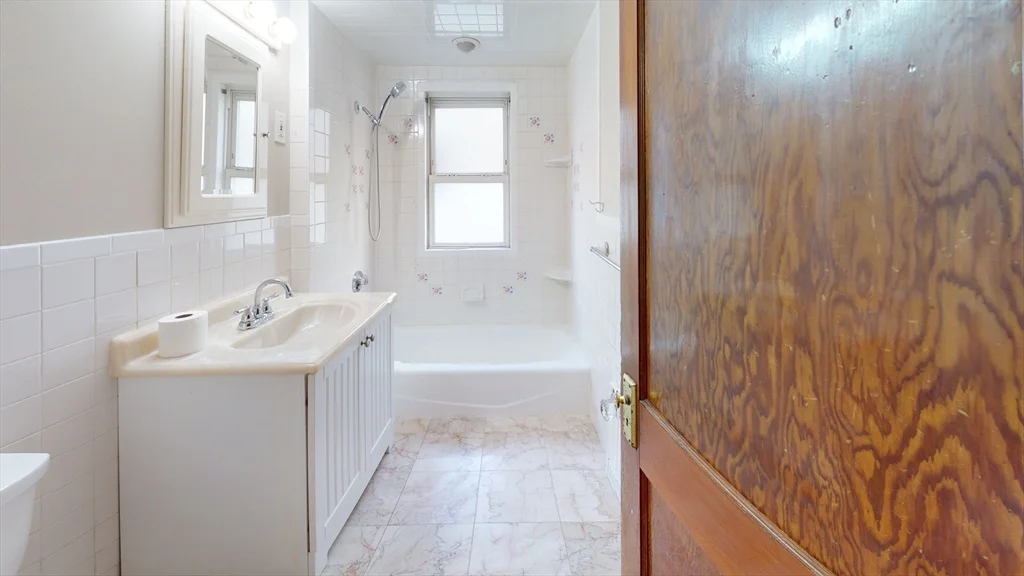 72-74 Harlow, East Arlington