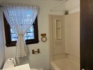 163 Long Pond Dr, Dracut