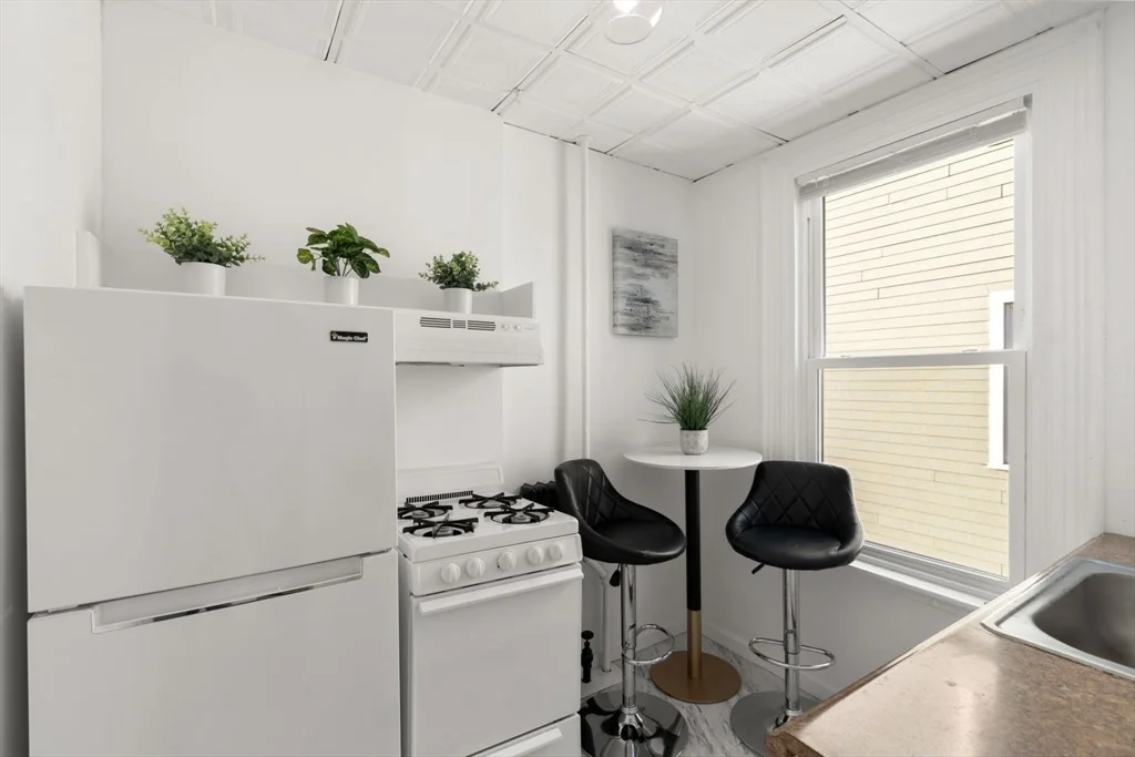 928 Dorchester Ave, Dorchester