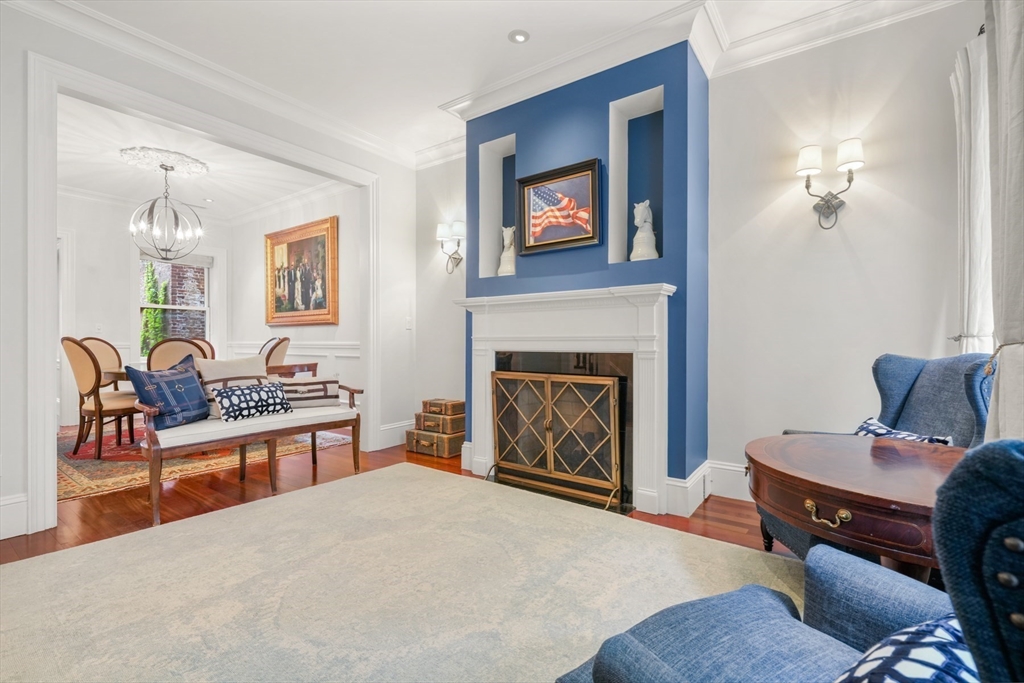 102 Myrtle St, Beacon Hill