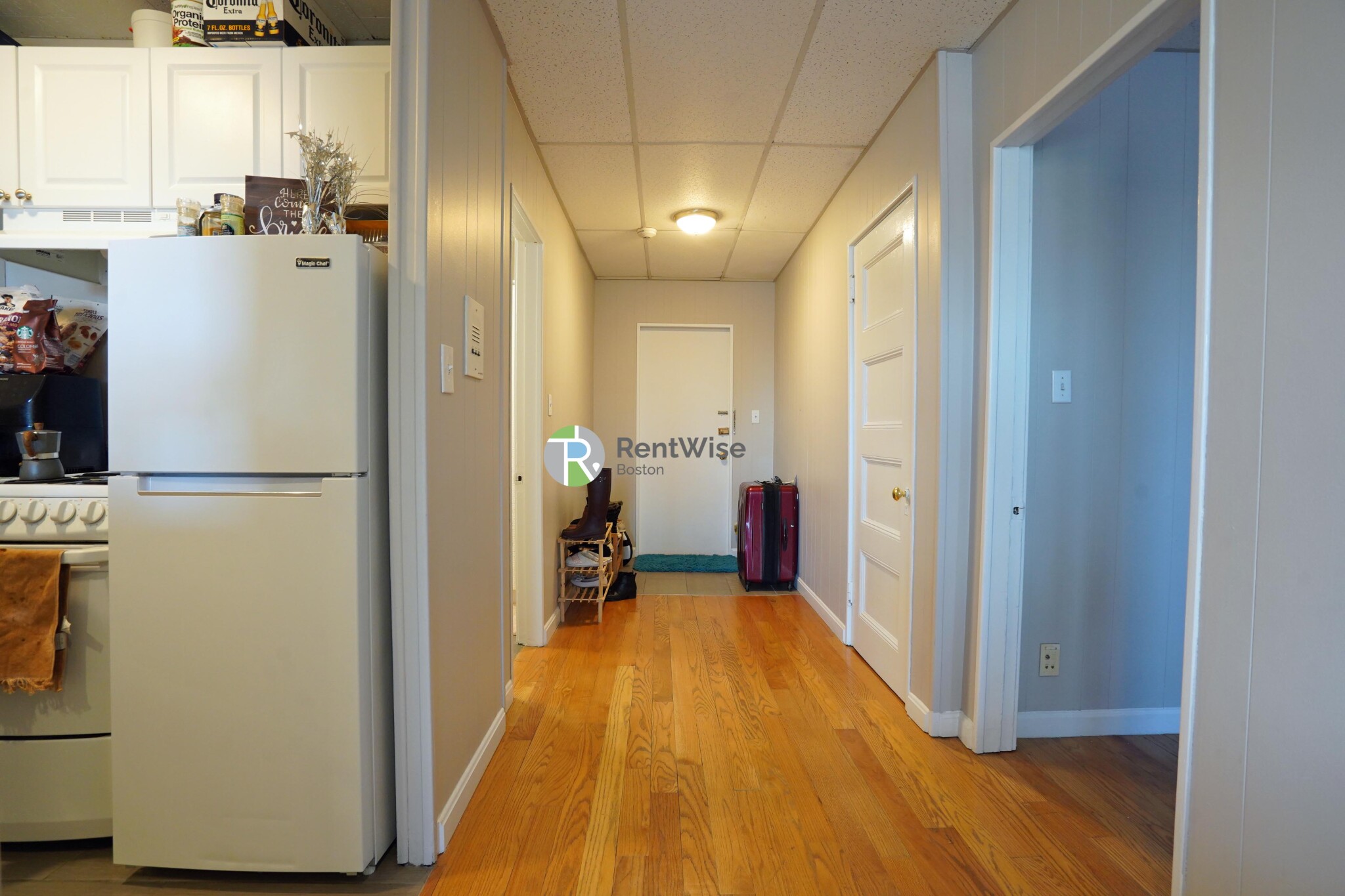 1055 Beacon St, Longwood