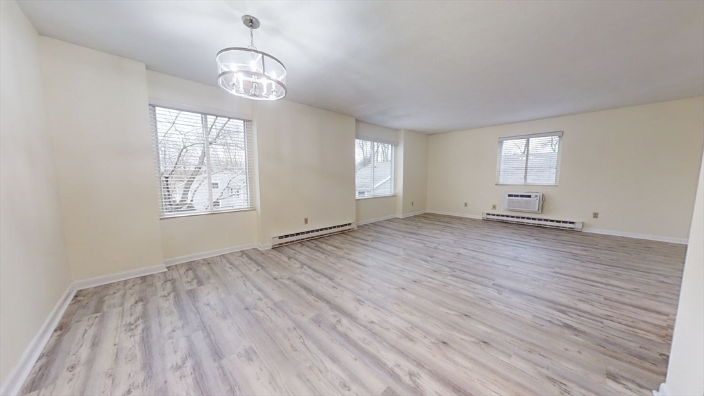 55 Staffordshire Ln, Concord