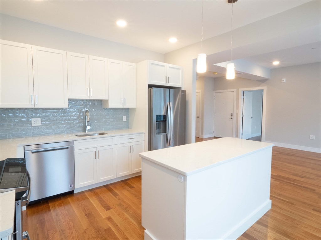 142 Coolidge St, Coolidge Corner