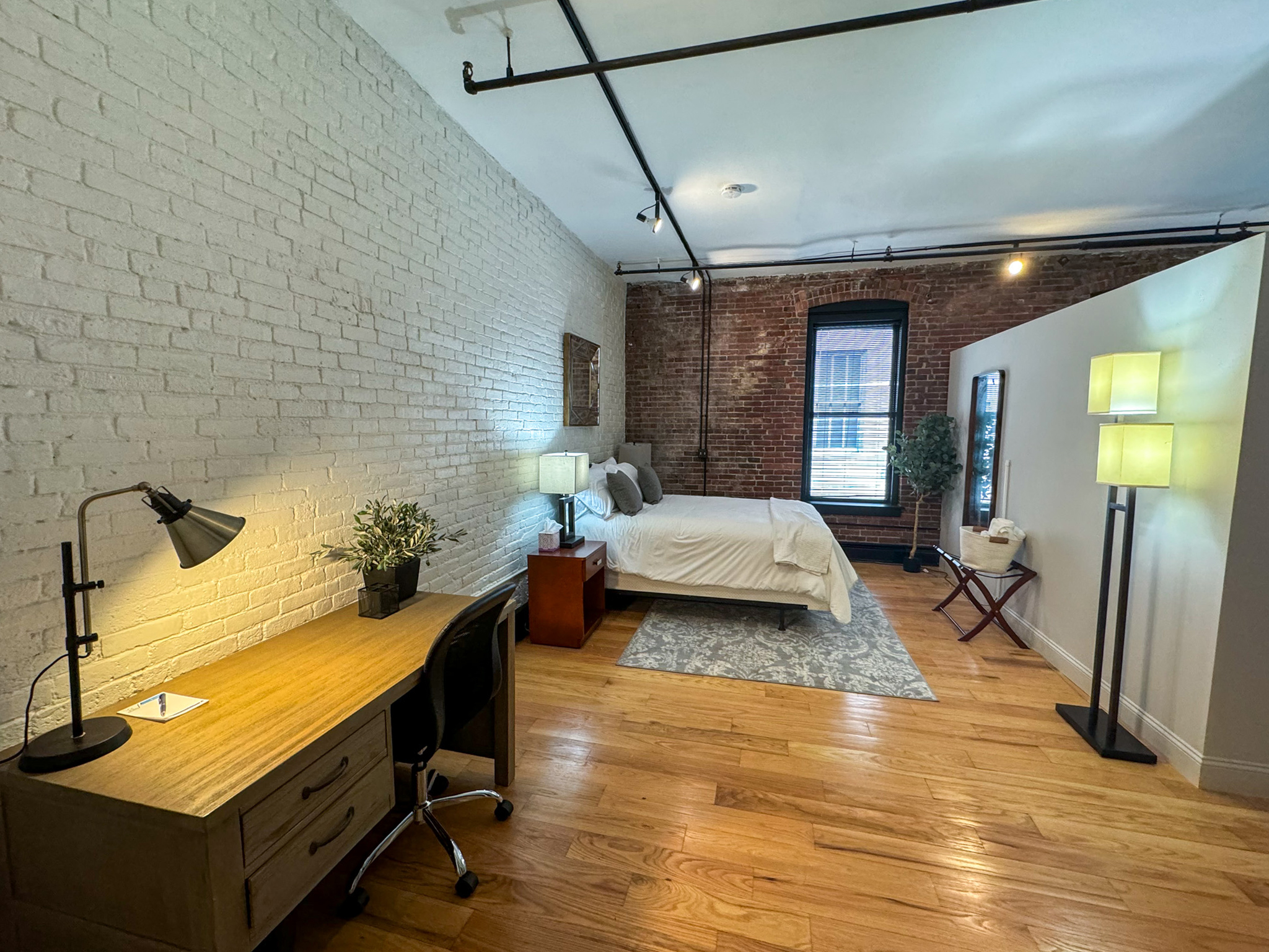 19 Stanhope St, Back Bay