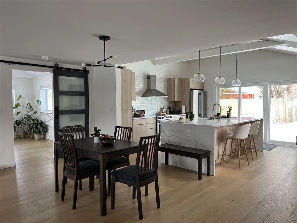 17 Margaret Rd, Stoneham