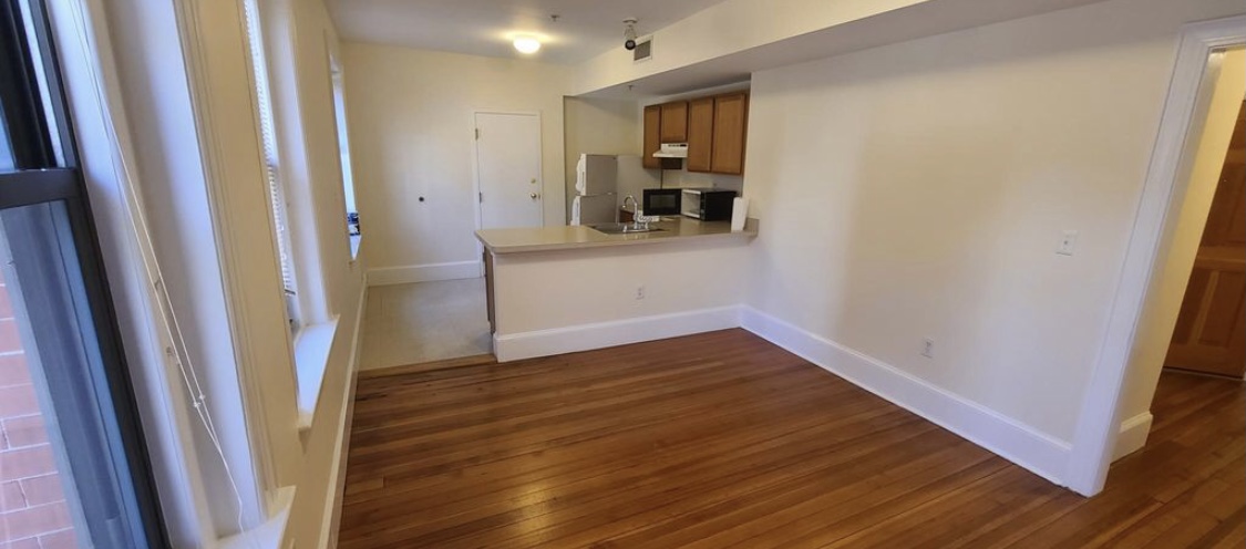 881 Massachusetts Ave, Central Square