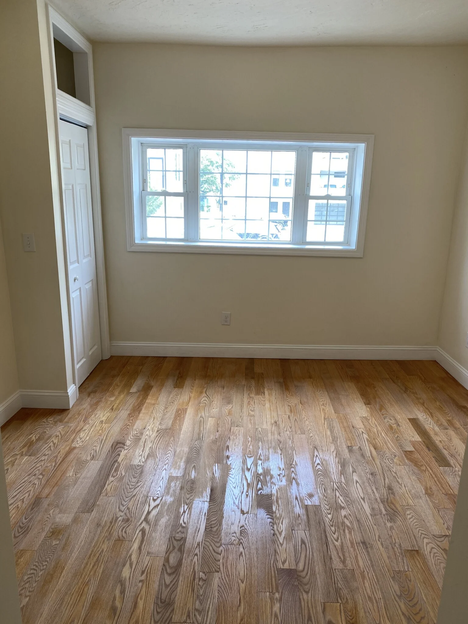 83 Bolton St, South Boston