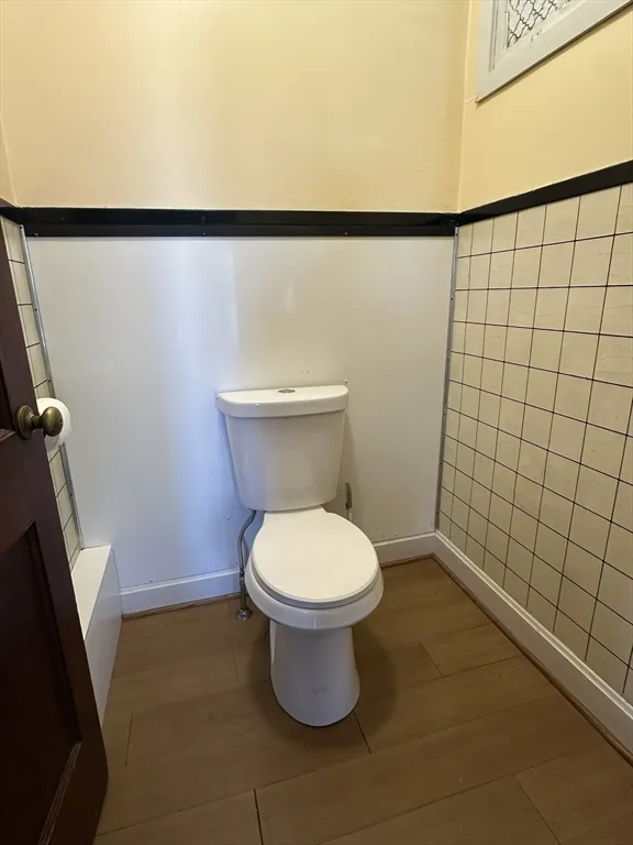 455 Peckham St, Fall River