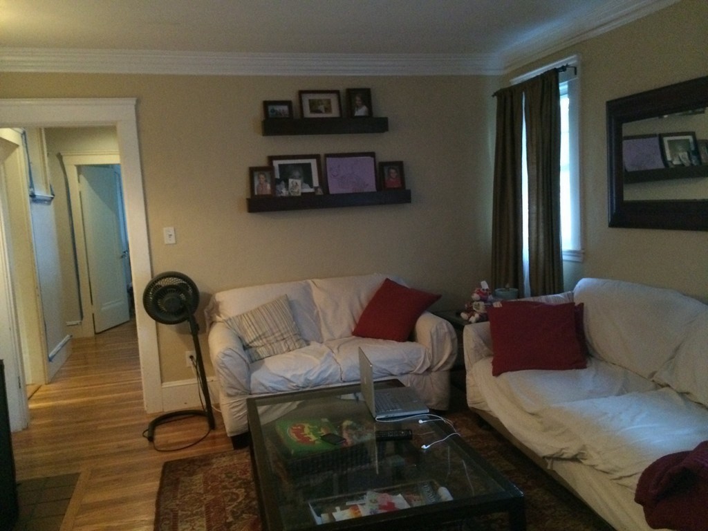 4 Harvard Rd, Belmont