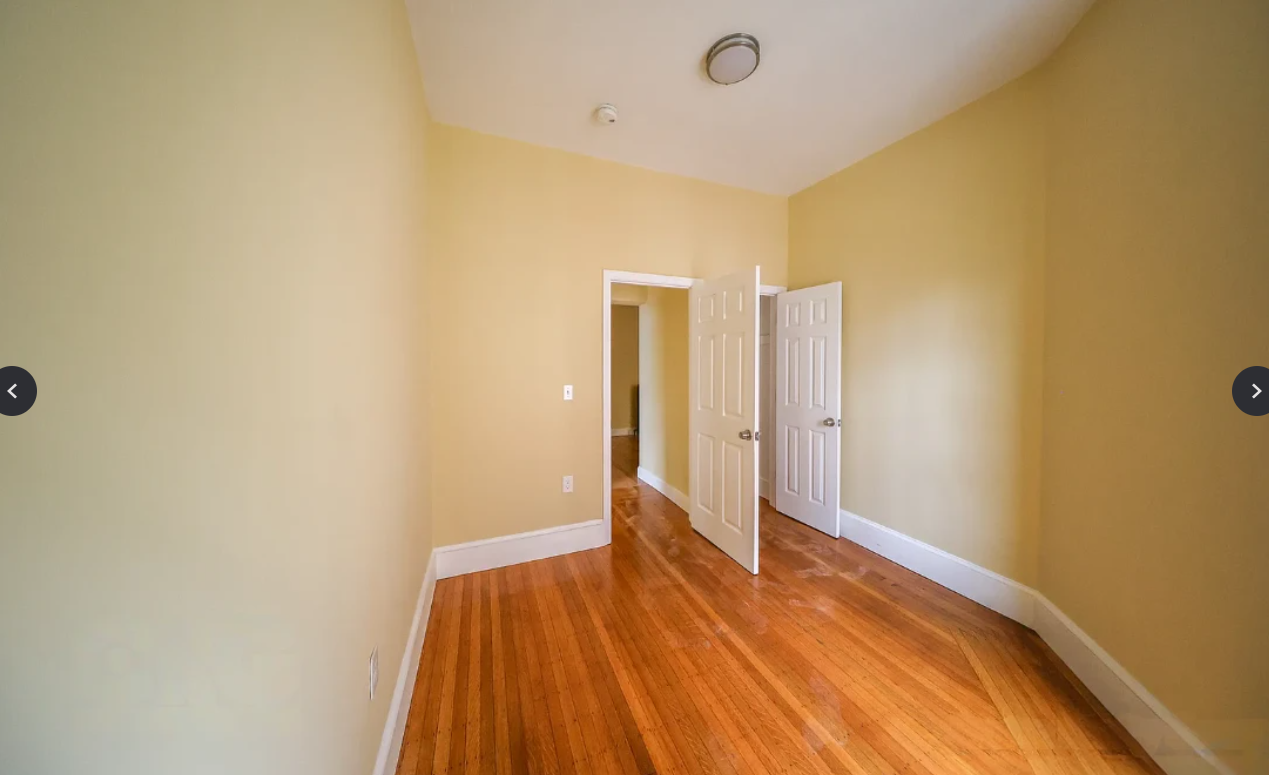 23 Grand View Ave, Prospect Hill