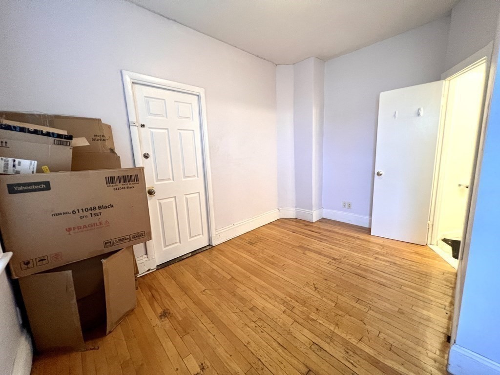 32 Reedsdale St, Allston