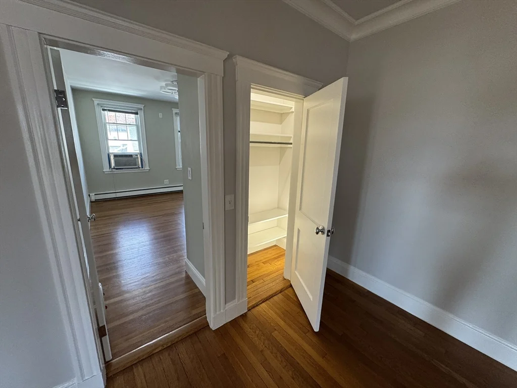 84 Tudor St, Chelsea