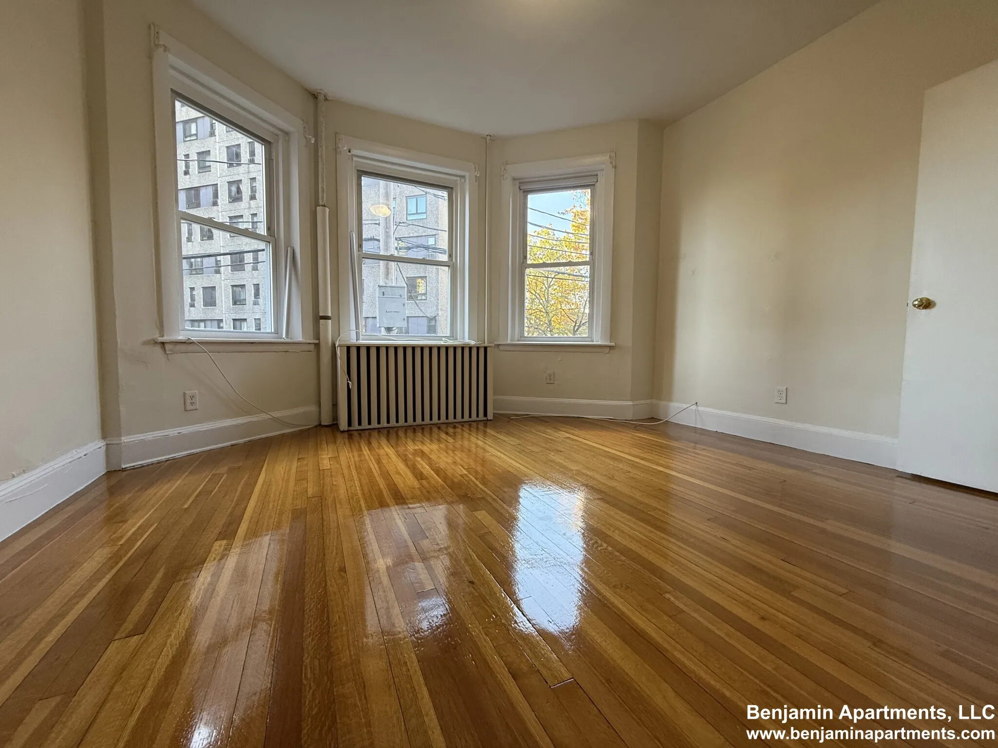 33 Lancaster Ter, Corey Hill