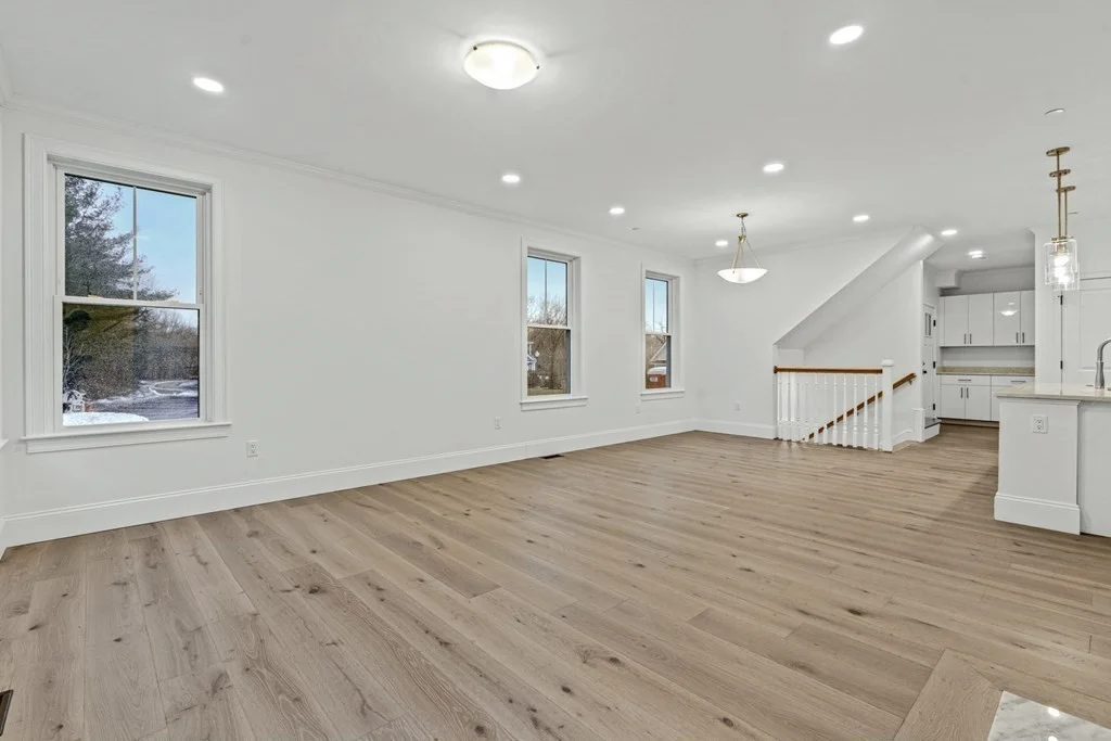 27 Lily Pond Ln, Lexington