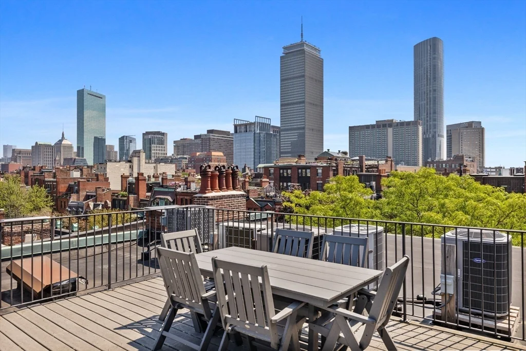 403 Marlborough St, Back Bay