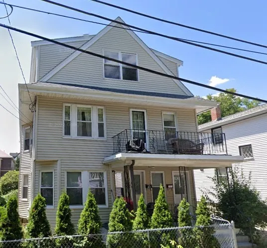 20 Hunnewell Ave, Oak Square