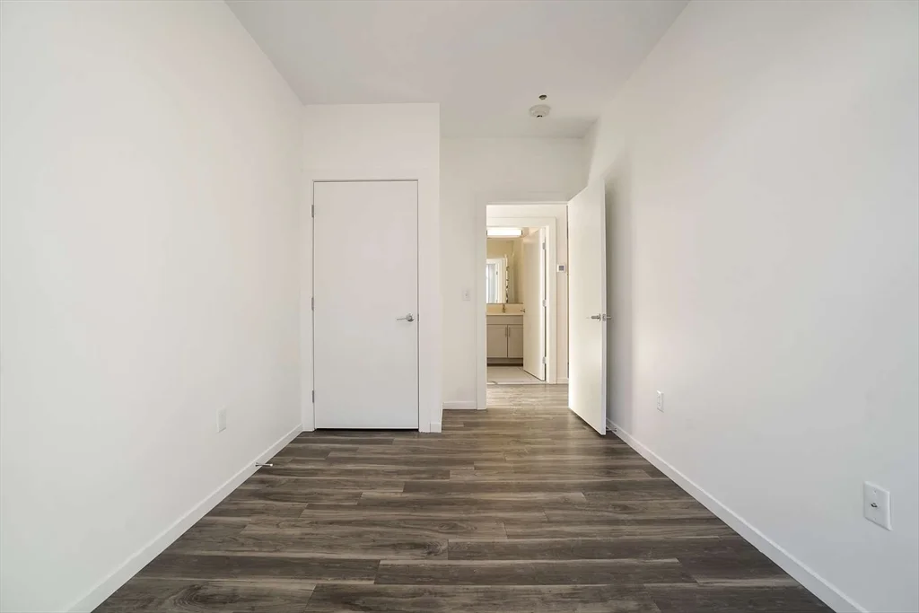 839 Beacon St, Fenway