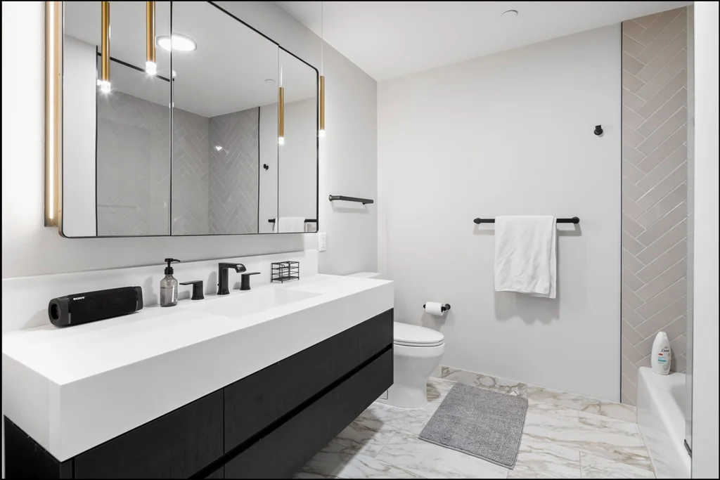 55 Lagrange, Theatre District