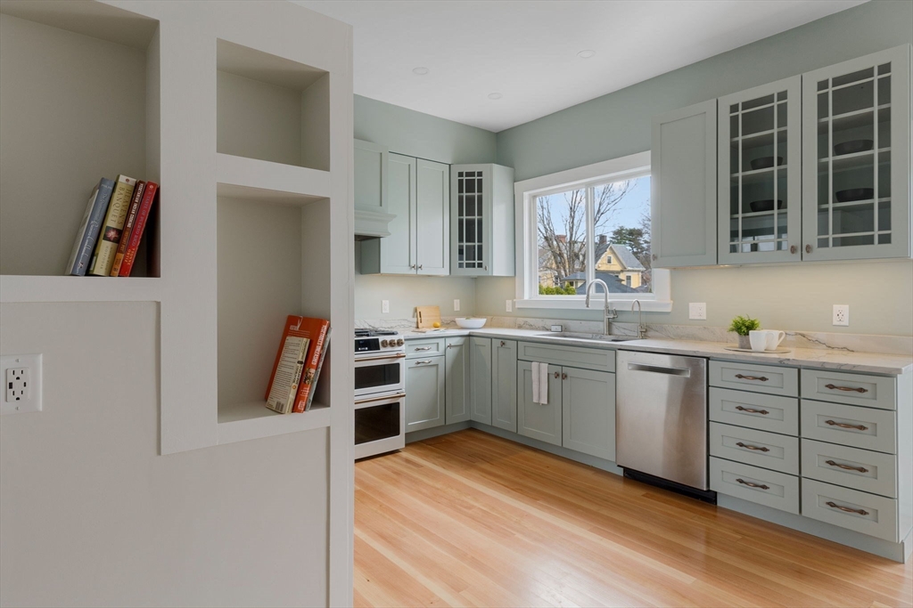 14 Center St, Watertown