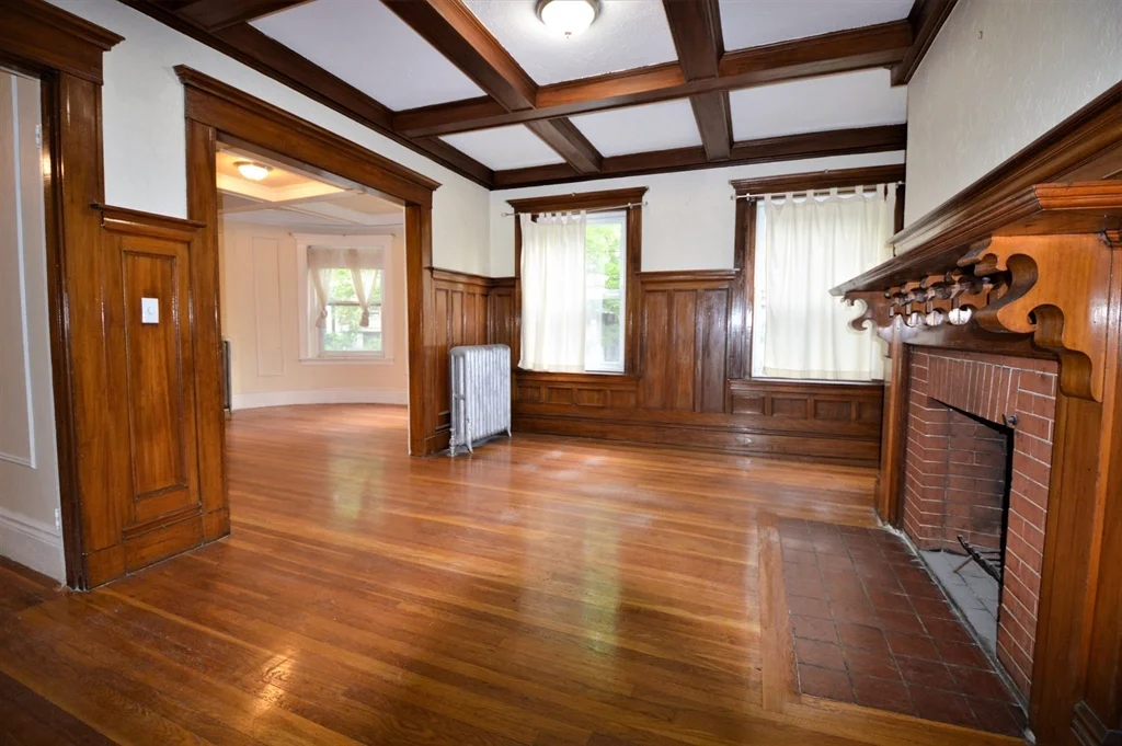 141 Fuller St, North Brookline