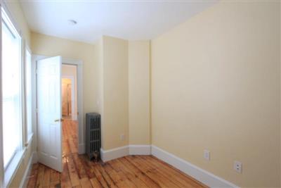 6 White Street Pl, North Cambridge