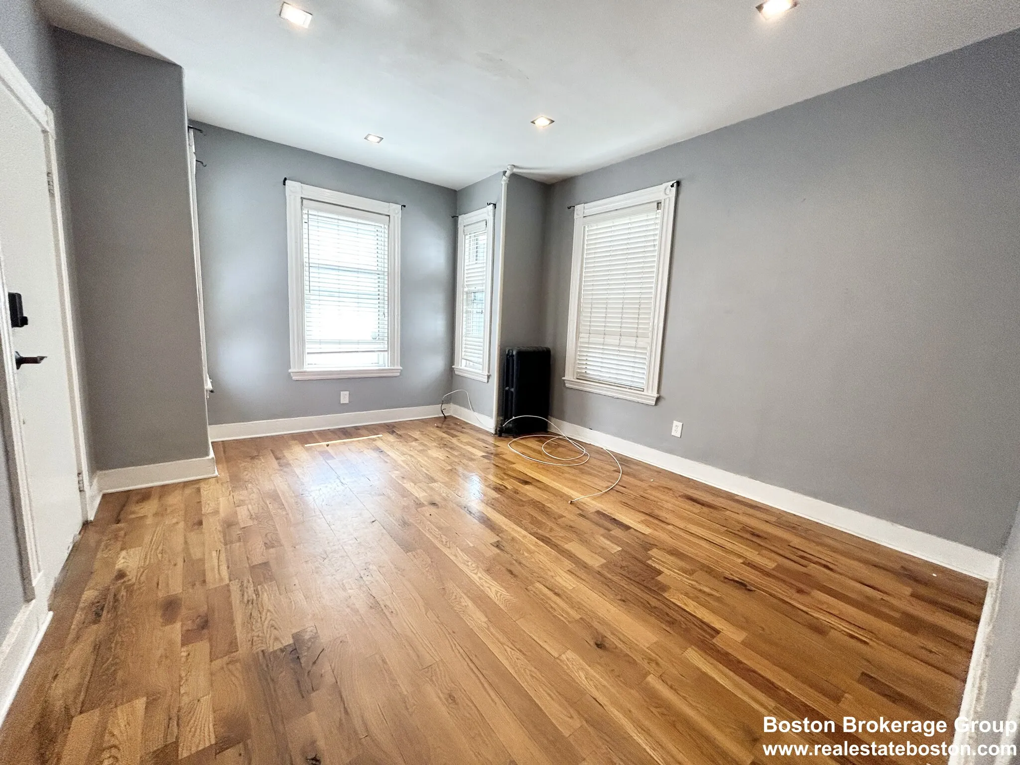 14 Batchelder St, Roxbury