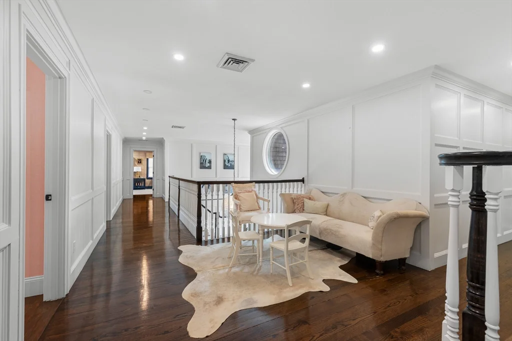 227 Rice Rd, Cochituate