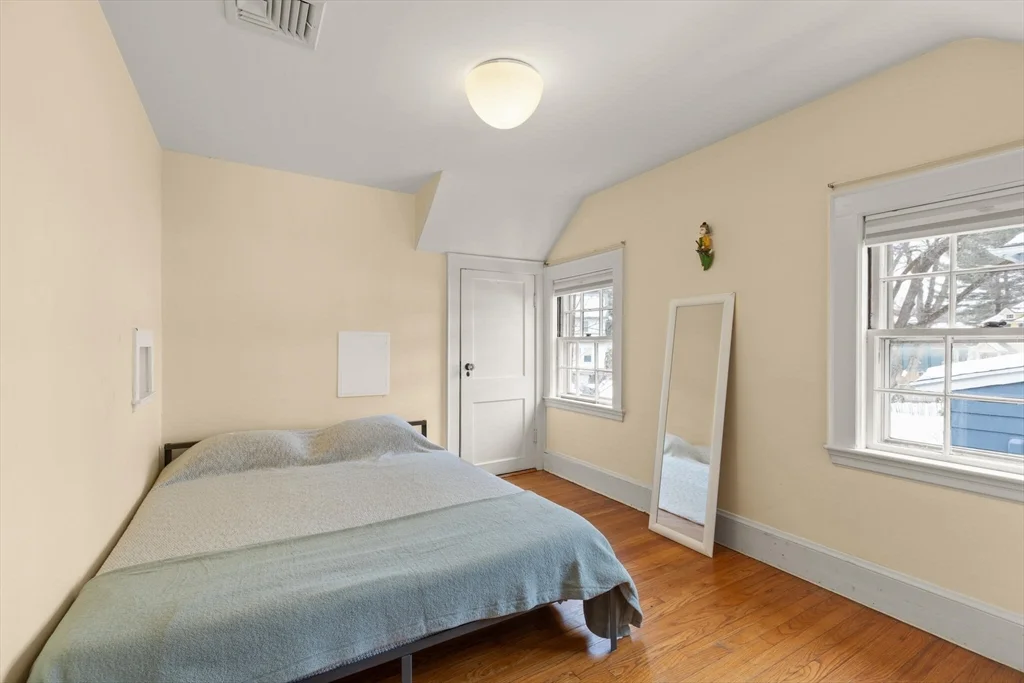 36 Joyce Rd, Medford