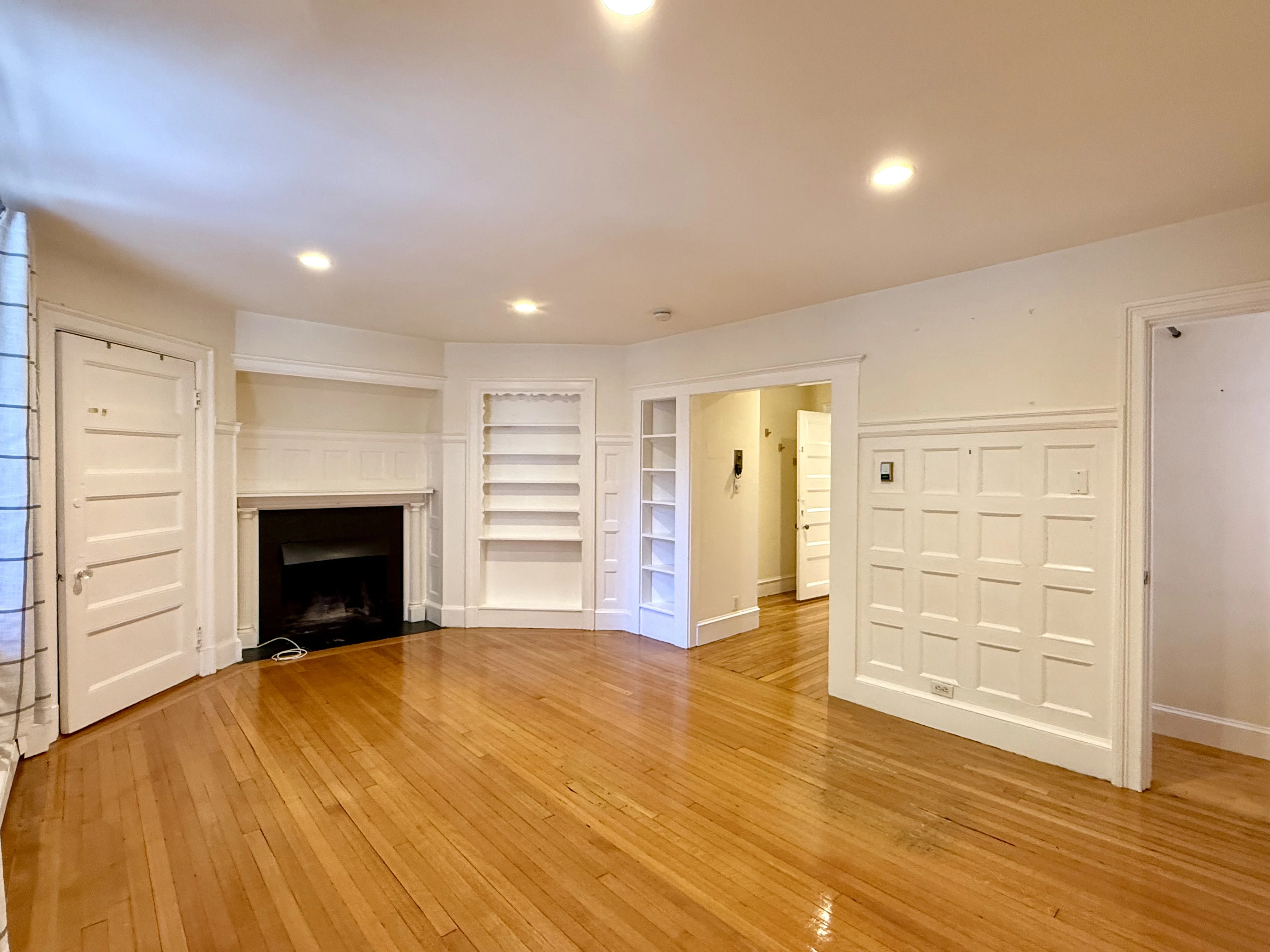 17 Exeter St, Back Bay