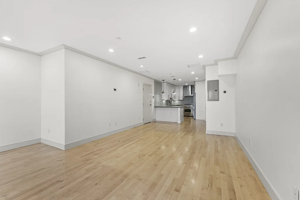 542 Dorchester Ave, South Boston