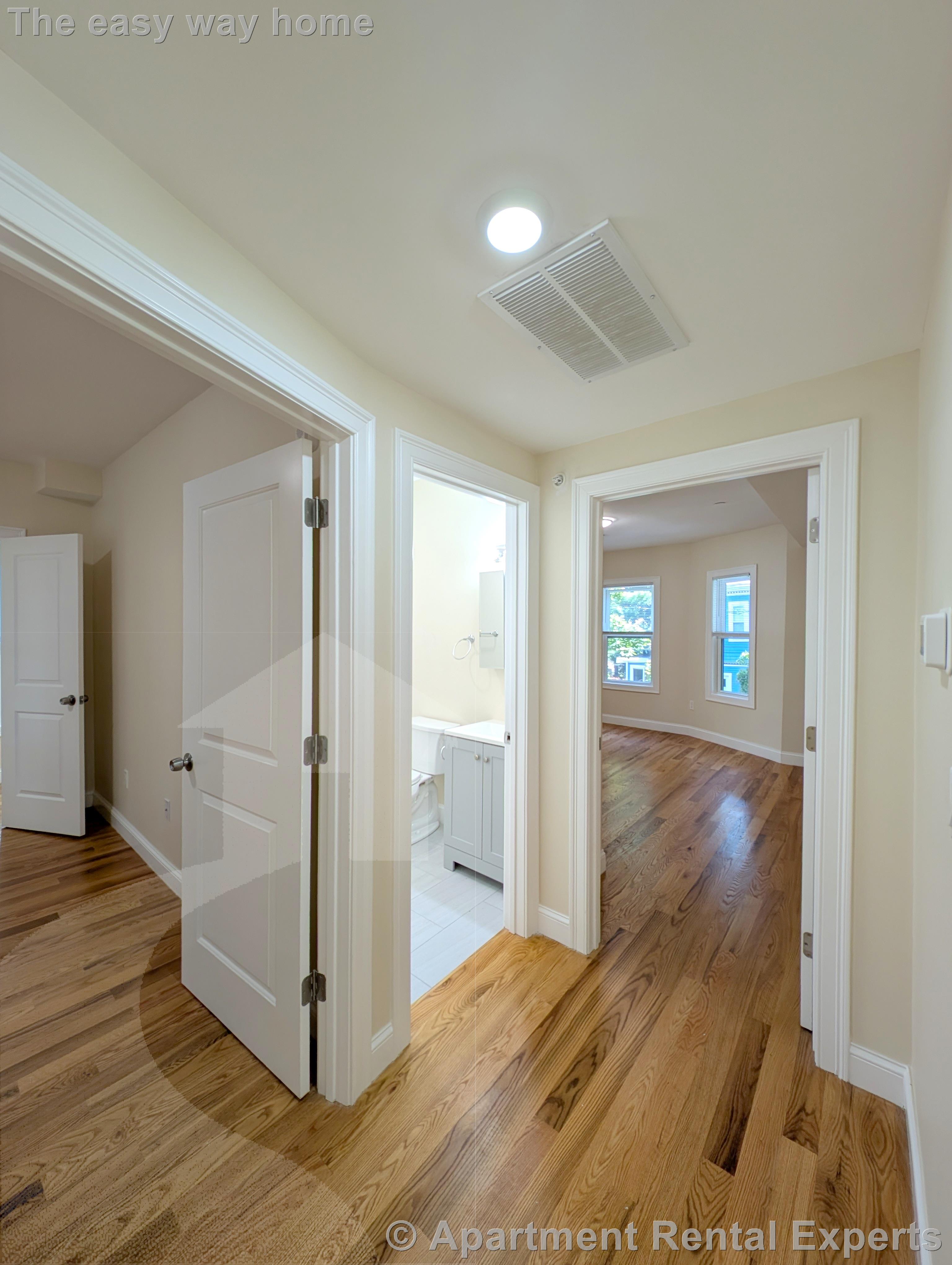 22 Holyoke Rd, Porter Square