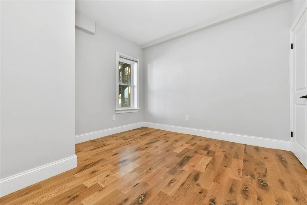 70 West Eagle St, East Boston