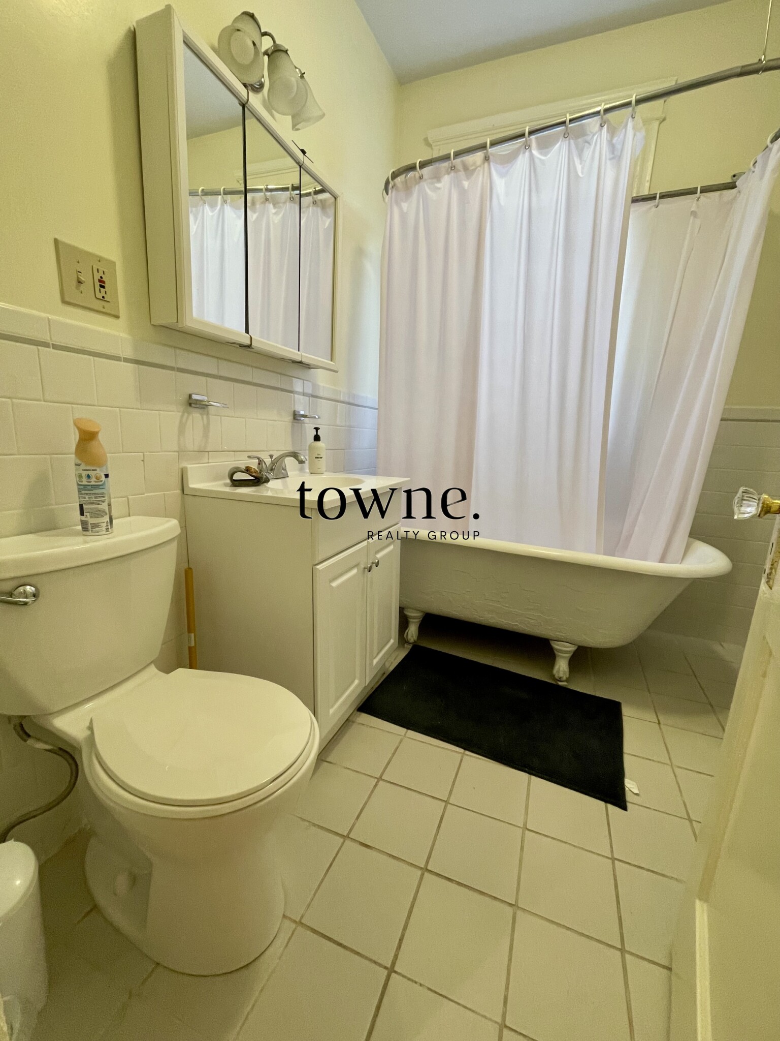 106 Queensberry St, Fenway