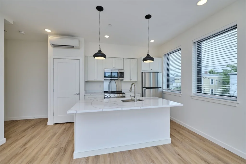 80 Broadway, East Arlington