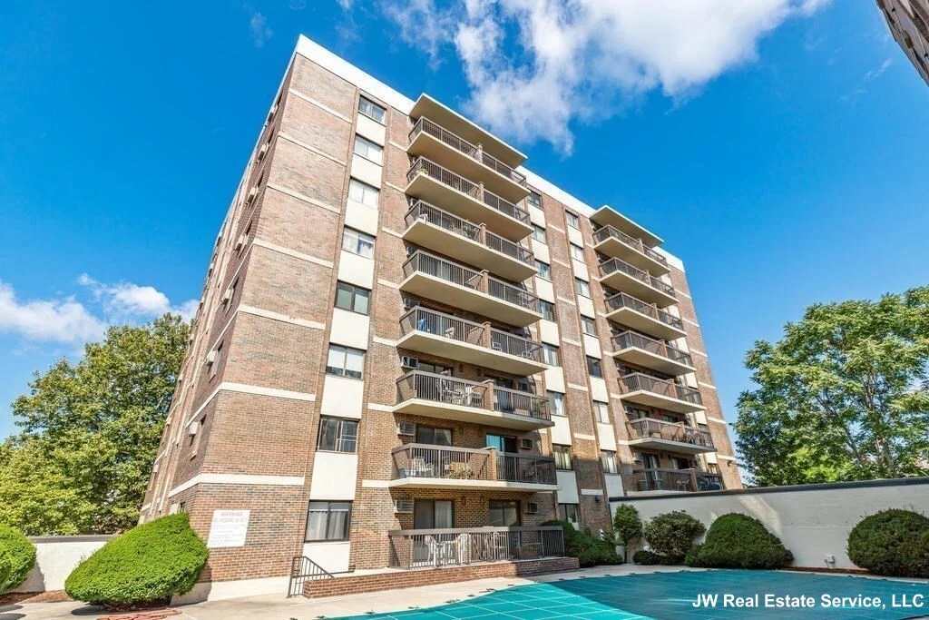 164 Galen St, Watertown